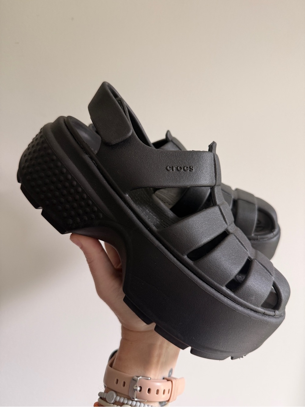 CROCS Stomp Black Chunky Platform Fisherman Sandals